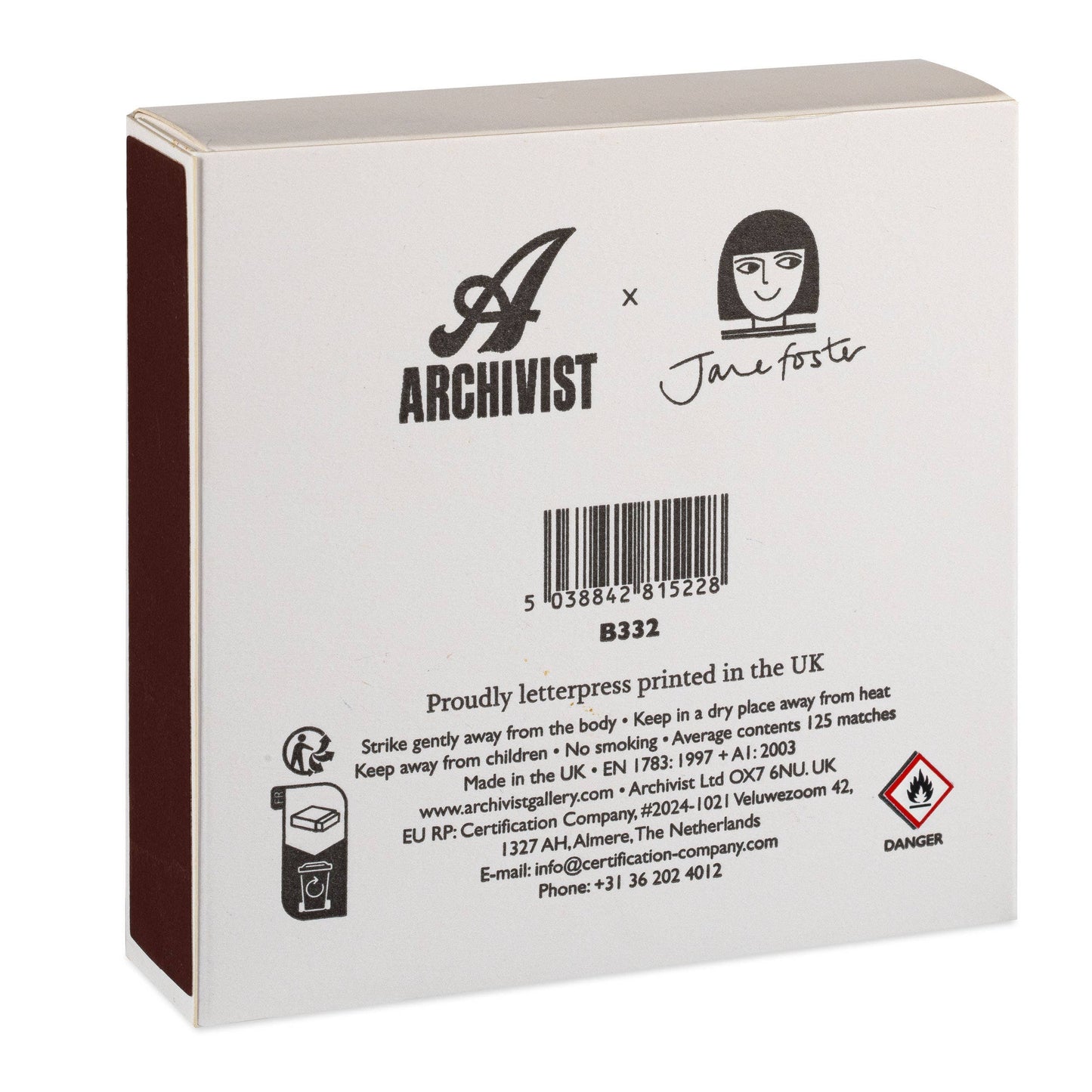 Rückseite der Archivist Gallery 'Buch der Blumen' Quadratische Sicherheitsstreichhölzer zeigt Branding, Produktinfos, Sicherheitshinweise, Barcode, Kontaktdaten und ein rotes Gefahrensymbol-ideal als durchdachtes Geschenk.