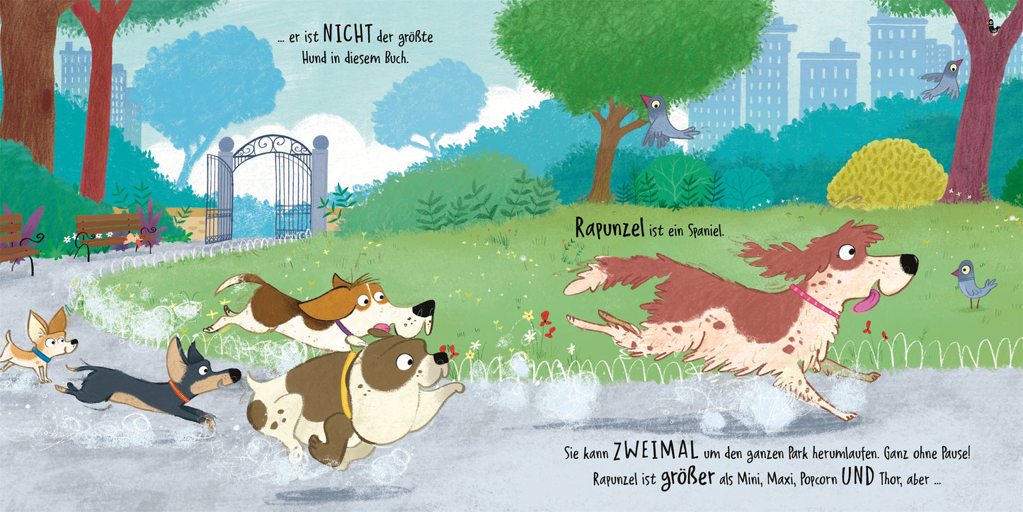 Ein großer, fröhlicher Hund mit braunen Flecken läuft vor mehreren kleineren Hunden im Park. Für Fans von "Wau, wau, WAU! Wer ist der größte Hund" vom DK Verlag, perfekt als Gute-Nacht-Geschichte ab 3 Jahren. Text auf Deutsch im Bild.