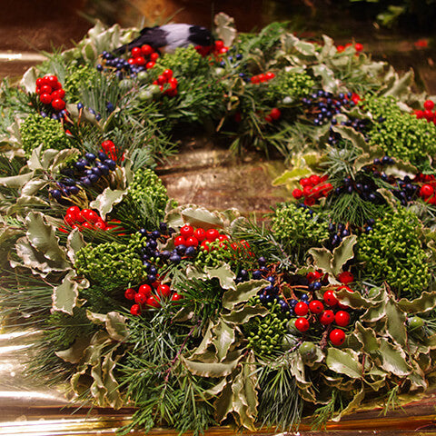 Lassen Sie sich inspirieren für Ihr Adventskranzbinden mit dem Workshop der Königlichen Gartenakademie am Sa. 21.11.2026, 10:00-12:00 Uhr, und gestalten Sie festliche Kränze bis zu 30 cm!.