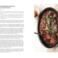 Eine von "Flavour | Rezepte, die begeistern und inspirieren" aus dem DK Verlag inspirierte Rezeptseite zeigt Auberginenklößchen alla Parmigiana, mit Zutaten und Arbeitsschritten auf der linken Seite und einem Foto von gebackenen Auberginenknödeln mit Kräutern und Käse auf der rechten Seite.