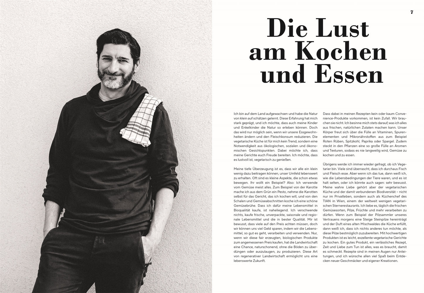 Vor einer weißen Wand steht ein lächelnder, dunkelhaariger Mann mit Bart, der ein dunkles Hemd und ein kariertes Handtuch trägt; der deutsche Text "Die Lust am Kochen und Essen" hebt das Buch Vegetarisch | Meisterwerk der vegetarischen Küche des DK Verlags hervor.
