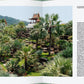 Botanische Gärten | Die schönsten Pflanzenparadiese der Welt" von Gerstenberg Verlag entführt Sie in üppige Tropengärten mit Palmen, exotischer Vegetation und traditionellem Pavillon - ein wahres Pflanzenparadies voller Farbenpracht.