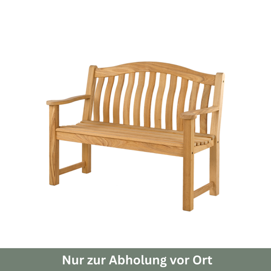 Eine Gartenbank „Roble Wood Turnberry Bench“ von Alexander Rose, 129 cm, mit geschwungener Rückenlehne und Armlehnen, hier in Weiß abgebildet. Darunter ist auf einem grauen Banner der deutsche Schriftzug „Nur zur Abholung vor Ort“ zu lesen.
