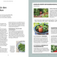Eine Doppelseite aus "Klimahelden auf dem Balkon" aus dem Kosmos Verlag zeigt vier Fotos und Texte zu DIY-Bewässerungssystemen - Töpfe, Flaschen und eine Olla - für Balkonpflanzen in üppigen Stadtgärten.