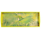 Ein rechteckiges gelbes Tablett von Caspari, das Tablett „Gold Palm Fronds“ Lack (50,8 × 20,3 cm), wird vor einem schlichten weißen Hintergrund präsentiert. Mit seinem lebhaften goldenen Palmenblatt-Motiv auf der Unterseite verleiht dieses handgefertigte Serviertablett mit Palmenmotiv jeder Umgebung mühelos ein tropisches Flair.