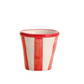 Die Tasse „Zafferano | Lido Righe Tasse Rot 7 cl“ ist eine Keramiktasse mit vertikalen roten und weißen Streifen auf einem schlichten weißen Hintergrund – perfekt, um Ihren morgendlichen Espresso zu genießen.