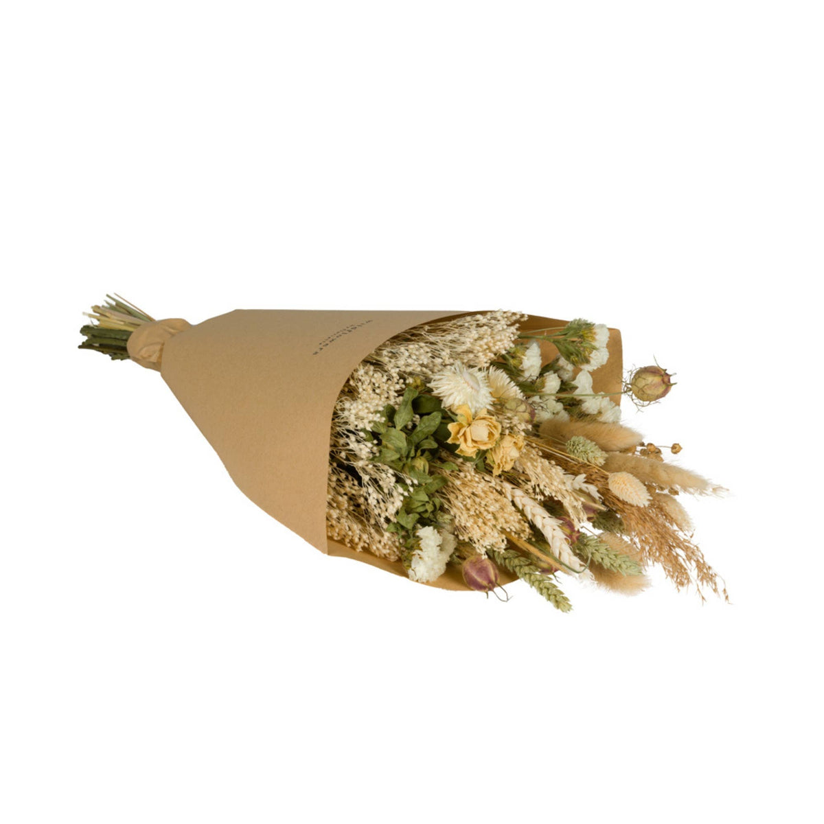 „The Wildflowers“ von Floriette | Der getrocknete Feldblumenstrauß „Natur“ in Größe M besteht aus einer Auswahl getrockneter weißer und gelber Blüten, kombiniert mit verschiedenen Gräsern. Das Ganze ist elegant in braunes Kraftpapier eingewickelt und an den Stielen befestigt.