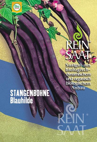 Eine Packung Reinsaat | Stangenbohne 'Blauhilde' zeigt lange, violette Bohnen mit grünen Blättern und lila Blüten. Der deutsche Text hebt diese ertragreiche Sorte von Reinsaat für die einfache Konservierung und den ökologischen Anbau hervor.