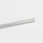 Ein minimalistisches Bild des ENTREPÔT YSTUDIO Klassischer Revolve Kugelschreiber Slim (Glänzendes Silber), ein schlanker, sechseckiger silberner Kugelschreiber, der diagonal auf einem schlichten weißen Hintergrund platziert ist und in seiner Mitte ein subtiles Gelenk aufweist.
