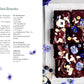 Ein Rezept aus "Eine kleine Pause im Grünen" vom Hölker Verlag zeigt auf der einen Seite eine deutsche Anleitung für Zucchini-Brownies, auf der anderen Seite ein Foto von Schokoladen-Brownies mit essbaren Blüten und Nüssen, die in Quadrate auf Weiß geschnitten sind.