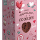 Lady Joseph | „Sweet Love Cookies“ Schokoladenkekse 100 g von Lady Joseph werden in einer bezaubernden rosa Schachtel geliefert, die eine köstliche Auswahl an veganen Schokoladenkeksen präsentiert, verziert mit Herzen, Regenbögen, Tassen, Liebesbriefen und leuchtend roten und weißen Akzenten. Durch ein kleines Fenster auf der Vorderseite der Schachtel ist ein Keks zu sehen. Diese köstlichen Leckereien eignen sich perfekt, um süße Momente gemeinsam zu genießen.