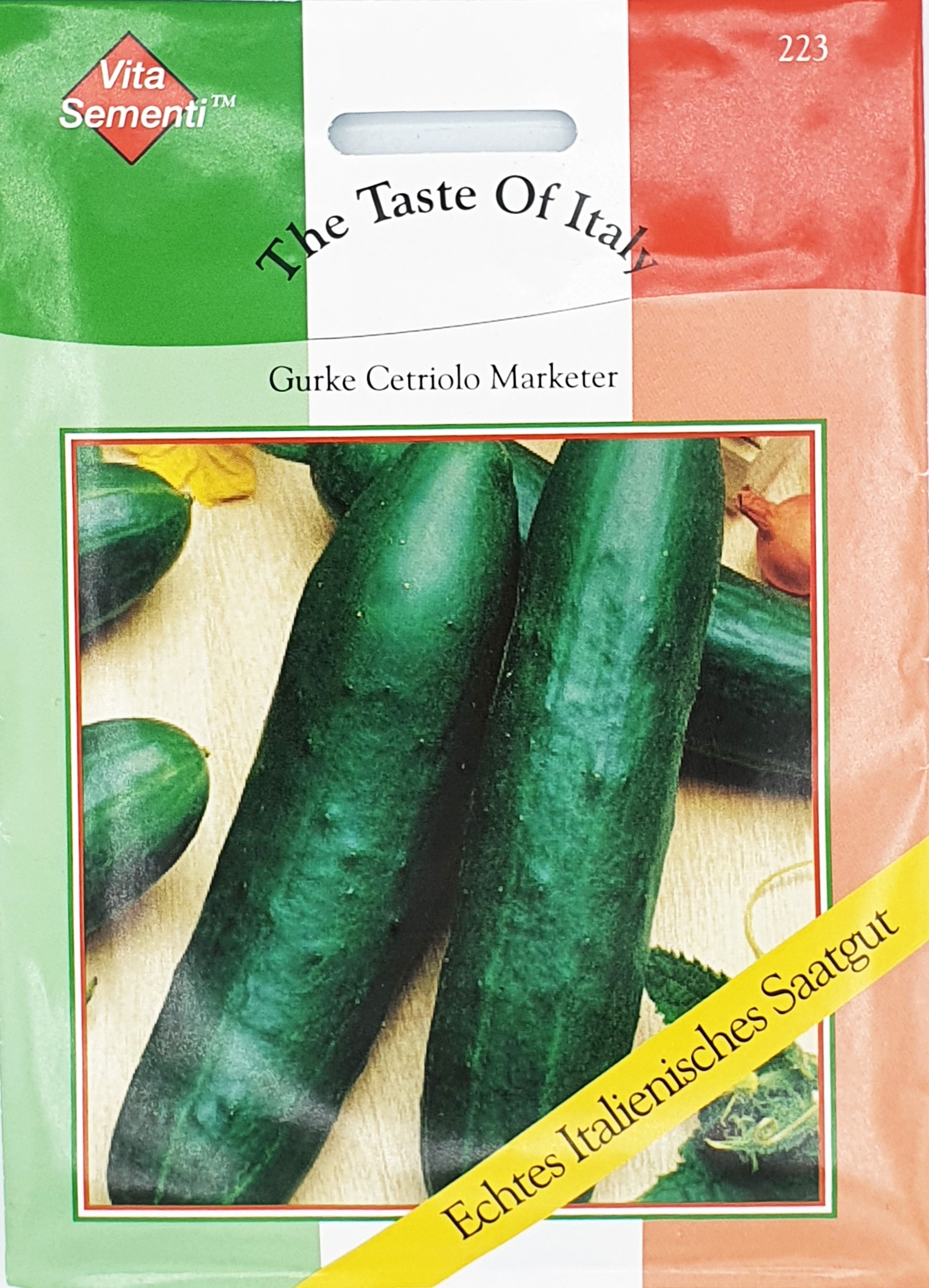 Ein Thompson & Morgan Gurke Cetriolo Marketer Saatgut-Paket zeigt zwei mittelgroße dunkelgrüne Gurken vor italienischer Trikolore und gelbem Banner "Echtes Italienisches Saatgut für eine reiche Ernte".