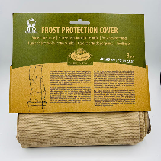 Die Esschert Frostschutzabdeckung S - 3 Stück ist eine biologisch abbaubare, atmungsaktive Pflanzenabdeckung (40x60 cm) in brauner, mehrsprachiger Verpackung mit der Illustration einer geschützten Topfpflanze.